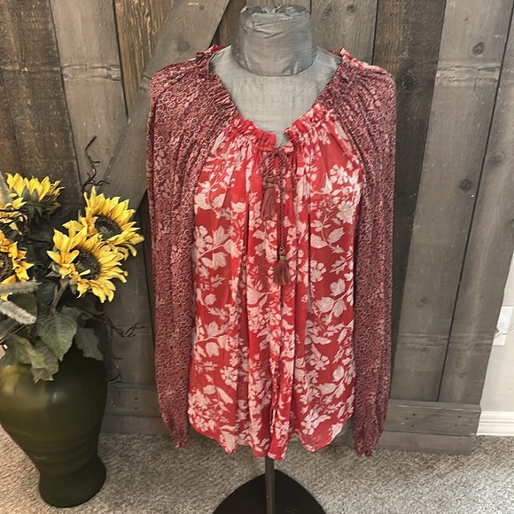 Free People Red Hendrix In A Haze Floral Boho Oversized
Sheer Blouse Top - Picture 5 of 13
